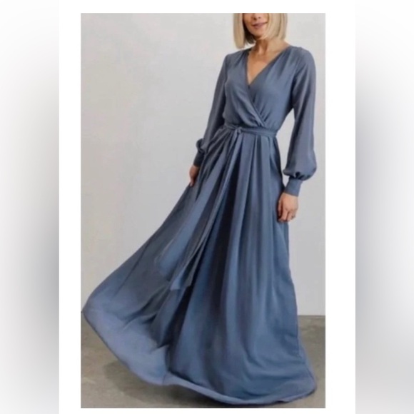 Baltic Born Dresses & Skirts - Baltic Born Lydia blue v neckline long sleeve maxi dress size Large NWT